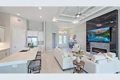 13 NW 35th Ave, Cape Coral, FL 33993 - Photo 4