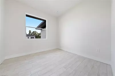 547 McArthur Blvd, Lehigh Acres, FL 33974 - Photo 8