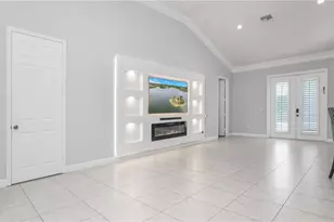 6341 Green Blvd, Naples, FL 34116 - Photo 6