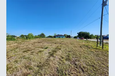 2210 NE 22nd Ave, Cape Coral, FL 33909 - Photo 2