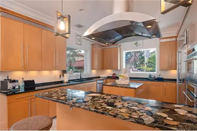 1205 Caloosa Dr, Fort Myers, FL 33901 - Photo 18