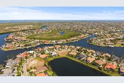 1922 Harbour Cir, Cape Coral, FL 33914 - Photo 10