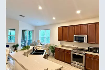 1252 Rialto Way #202, Naples, FL 34114 - Photo 4