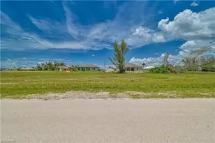 4345 NW 27th Ln, Cape Coral, FL 33993 - Photo 4