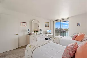 10420 Gulf Shore Dr, Naples, FL 34108 - Photo 22