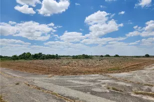 501 Leon Ct, Labelle, FL 33935 - Photo 1