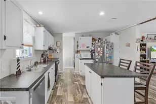 7157 Ladyfish Dr, Saint James City, FL 33956 - Photo 8