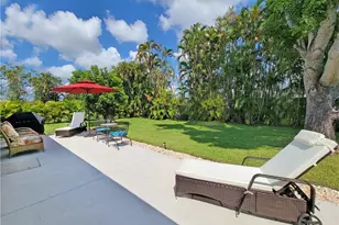 237 SW 47th St, Cape Coral, FL 33914 - Photo 2