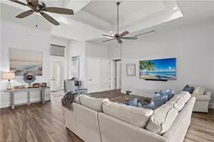 6617 Joanna Cir, Fort Myers, FL 33919 - Photo 10