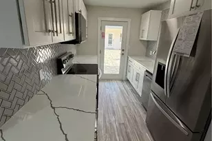 530 Broad Ave S, Naples, FL 34102 - Photo 10