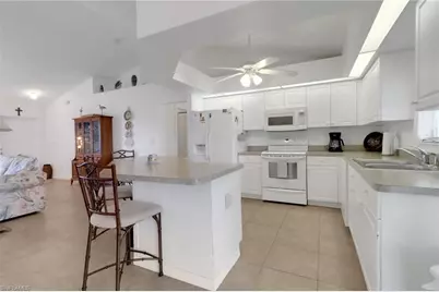 622 NE 12th St, Cape Coral, FL 33909 - Photo 6