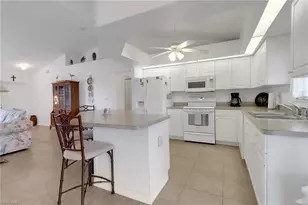 622 NE 12th St, Cape Coral, FL 33909 - Photo 6