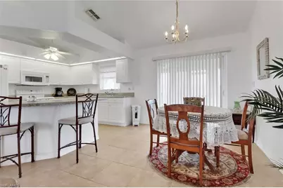 622 NE 12th St, Cape Coral, FL 33909 - Photo 8