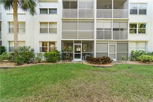 290 Naples Cove Dr, Naples, FL 34110 - Photo 2