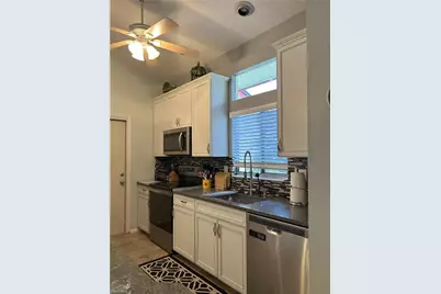 5560 Longleaf Dr, North Fort Myers, FL 33917 - Photo 8