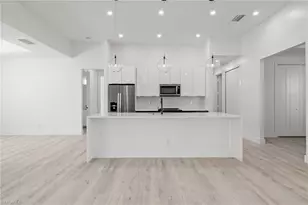 2107 SW 39th St, Cape Coral, FL 33914 - Photo 12