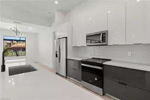 2107 SW 39th St, Cape Coral, FL 33914 - Photo 10