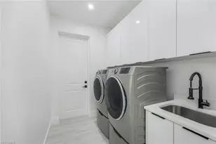 2107 SW 39th St, Cape Coral, FL 33914 - Photo 32