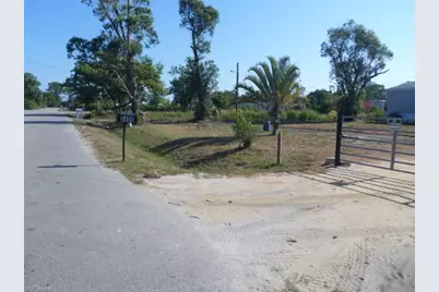 8405 Ebson Dr, North Fort Myers, FL 33917 - Photo 4