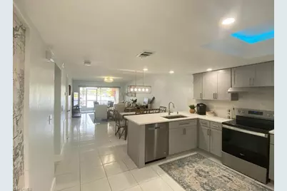 4500 SE 5th Pl #105, Cape Coral, FL 33904 - Photo 4