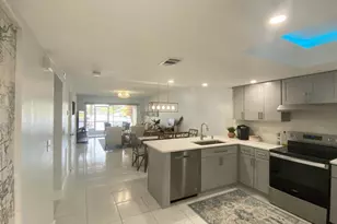 4500 SE 5th Pl, Cape Coral, FL 33904 - Photo 4