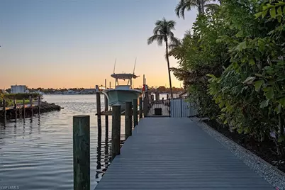 1380 Pelican Ave, Naples, FL 34102 - Photo 22