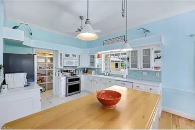 203 San Mateo Dr, Bonita Springs, FL 34134 - Photo 8