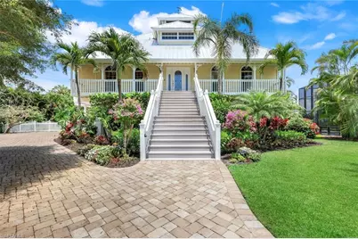 203 San Mateo Dr, Bonita Springs, FL 34134 - Photo 2