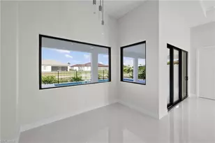 909 SW 11th Ct, Cape Coral, FL 33991 - Photo 10
