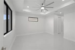 909 SW 11th Ct, Cape Coral, FL 33991 - Photo 14