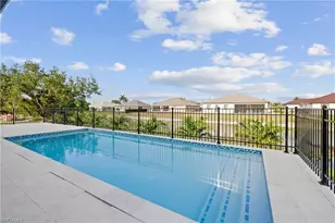 909 SW 11th Ct, Cape Coral, FL 33991 - Photo 28