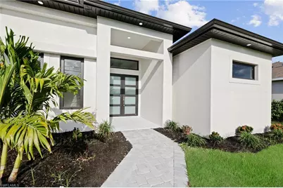 909 SW 11th Ct, Cape Coral, FL 33991 - Photo 4