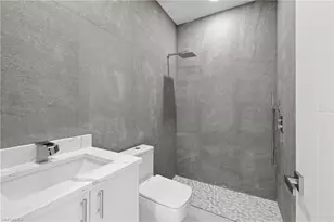 909 SW 11th Ct, Cape Coral, FL 33991 - Photo 24