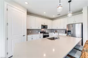 20024 Hartford Blvd, Estero, FL 33928 - Photo 6