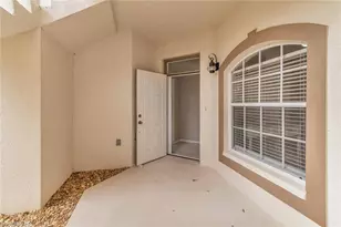 242 Newport Dr, Naples, FL 34114 - Photo 6