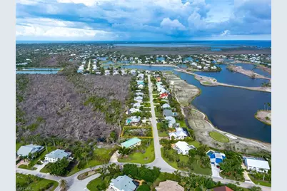1032 Sand Castle Rd, Sanibel, FL 33957 - Photo 8