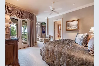 9663 Mashie Ct, Naples, FL 34108 - Photo 38