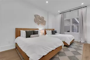 201 8th St S, Naples, FL 34102 - Photo 22