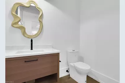 201 8th St S #208, Naples, FL 34102 - Photo 4