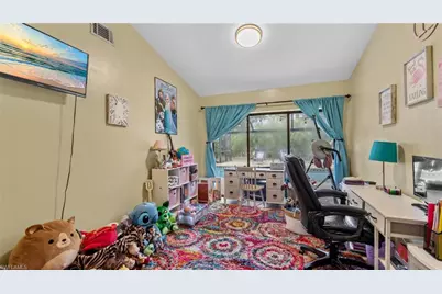 306 SE 21st Ln, Cape Coral, FL 33990 - Photo 18