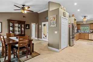 306 SE 21st Ln, Cape Coral, FL 33990 - Photo 6