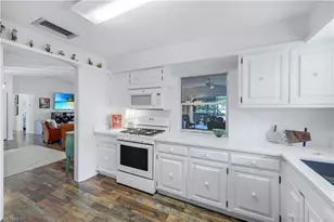 1382 Jamaica Rd, Marco Island, FL 34145 - Photo 6