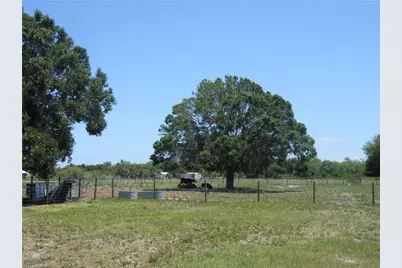 1280 Bonneville St, Labelle, FL 33935 - Photo 16