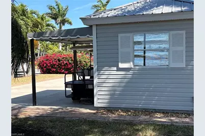 10130 Shadowood Ct, Fort Myers, FL 33905 - Photo 8