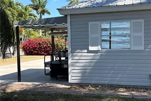 10130 Shadowood Ct, Fort Myers, FL 33905 - Photo 8