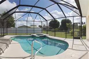 1725 SE 10th Pl, Cape Coral, FL 33990 - Photo 6