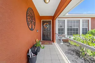 507 SE 8th Terrace, Cape Coral, FL 33990 - Photo 4