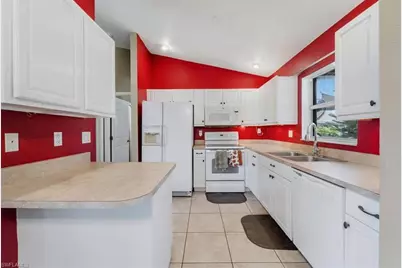 507 SE 8th Ter, Cape Coral, FL 33990 - Photo 12