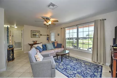 725 Sesame Ct, Cape Coral, FL 33904 - Photo 6