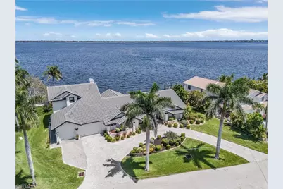 2803 SE 22nd Pl, Cape Coral, FL 33904 - Photo 1